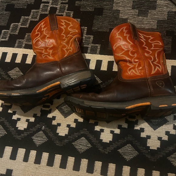 ARIAT Booth size 9.5 - Picture 4 of 14